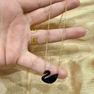 BLACK SWAN NECKLACE