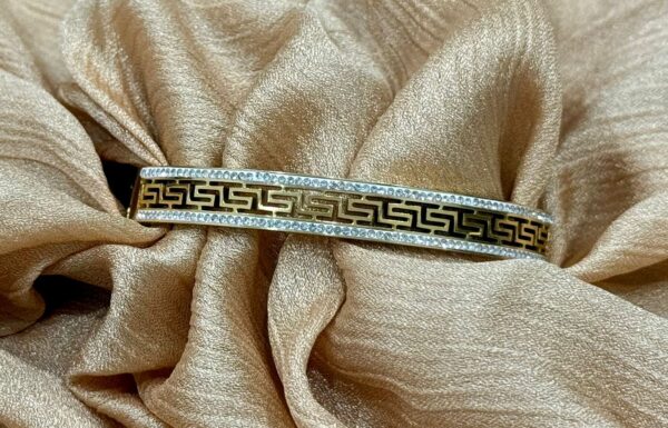 SPARKLE KEY BANGLE